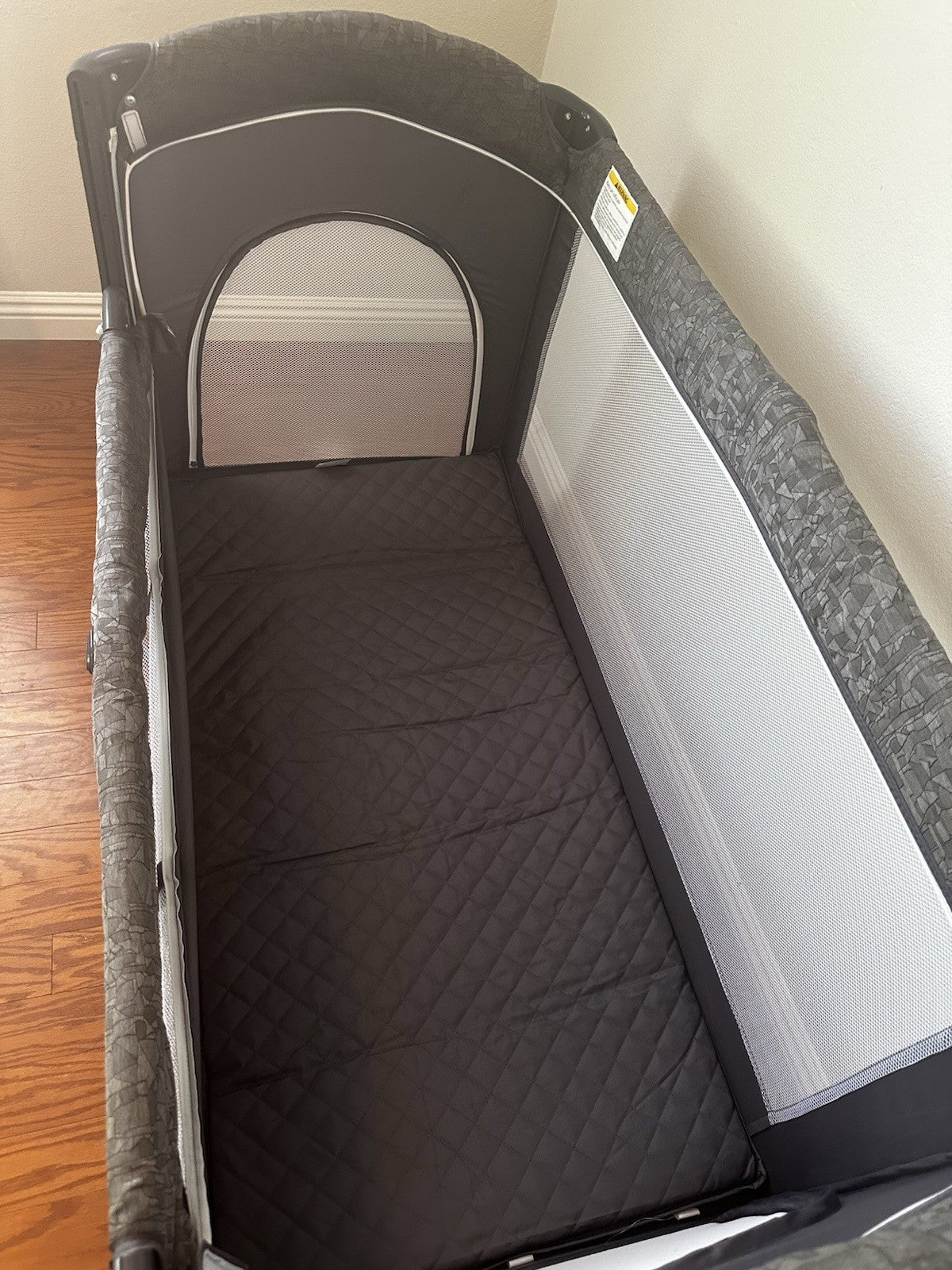 Baby Bassinet Bedside Crib, Pack and Play with Mattress, Diaper Changer, Gray