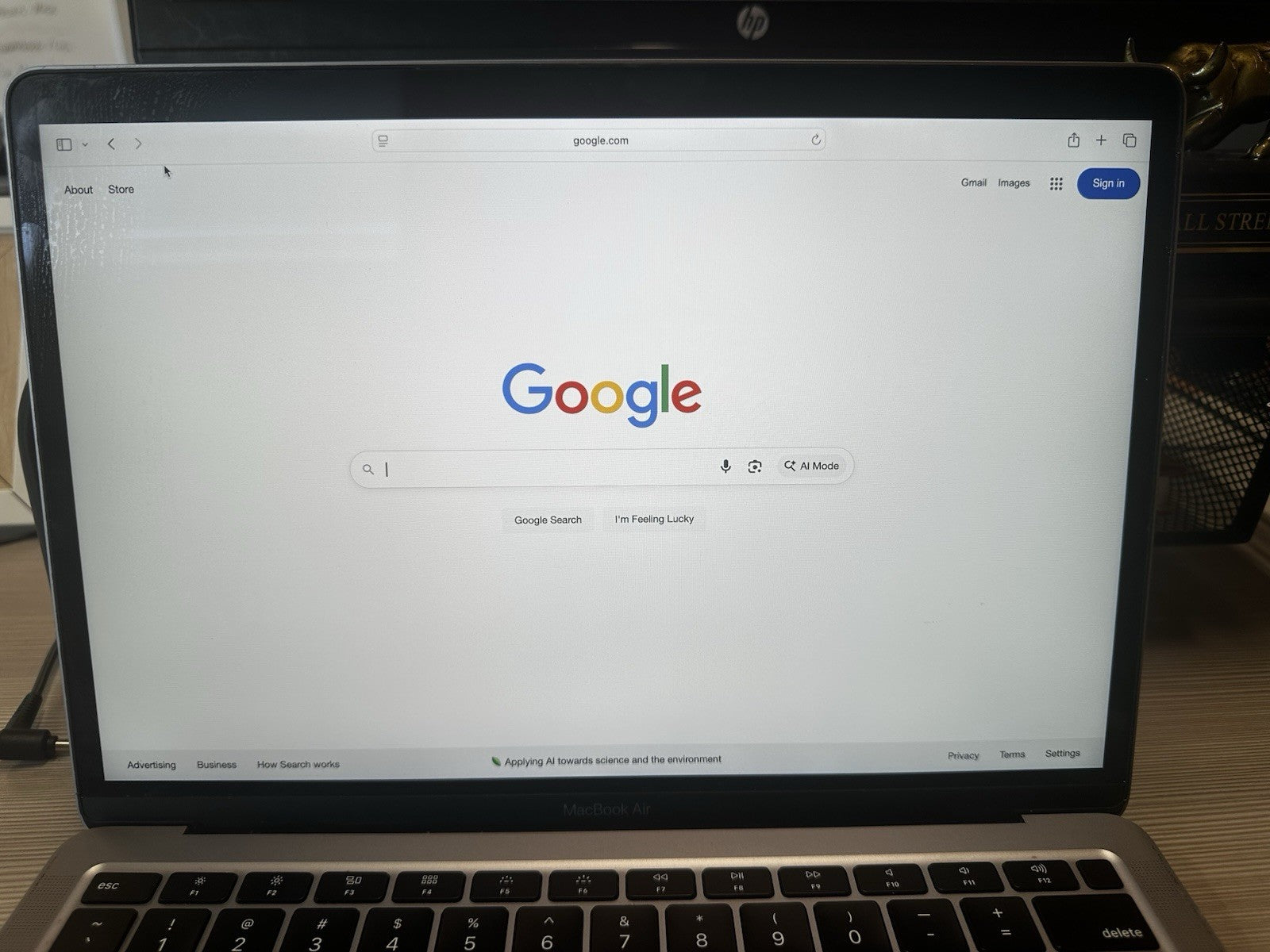 2020 Apple MacBook Air – 13.3″ Retina – 8GB / 256 GB – Space Gray