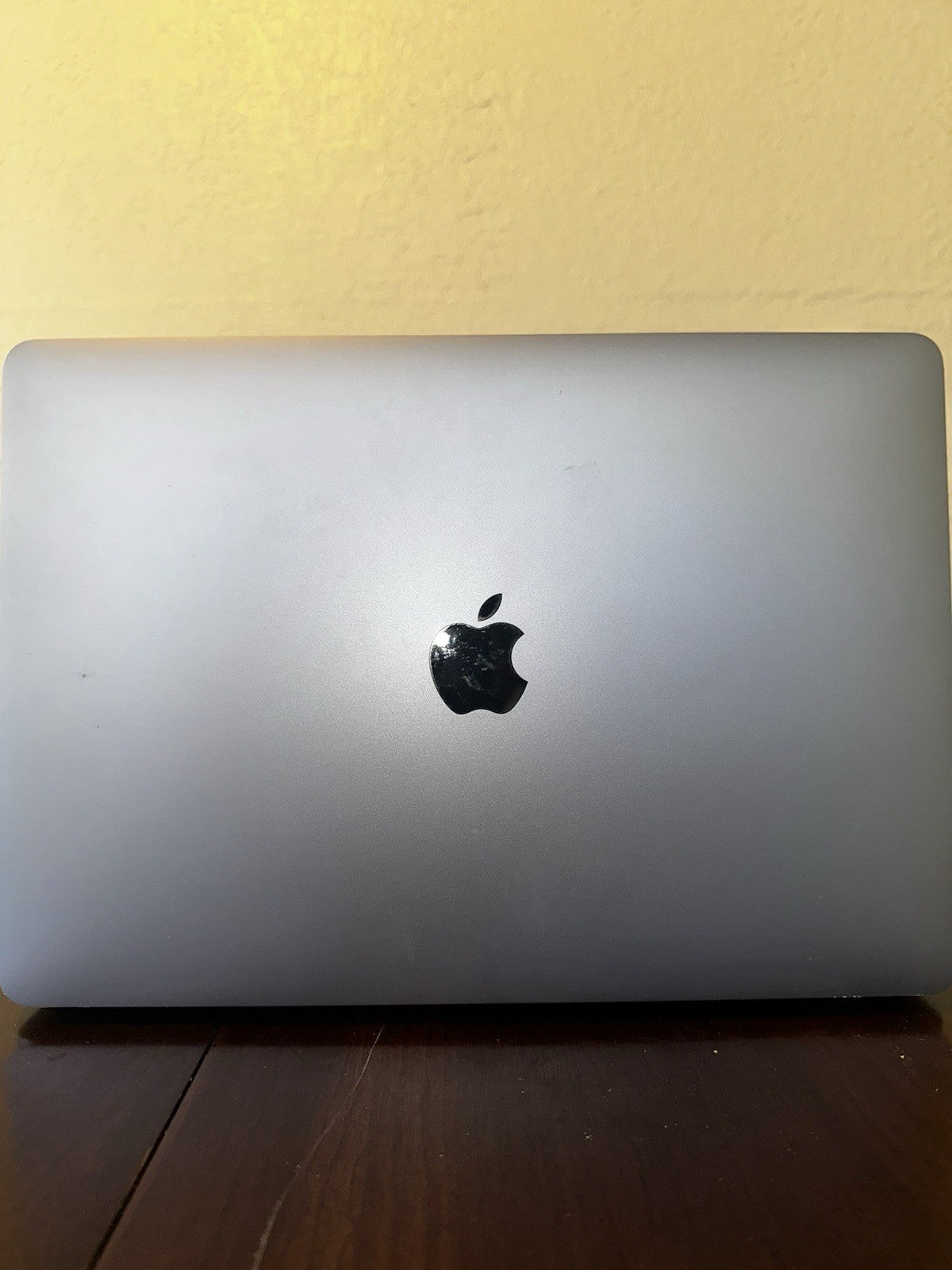 2020 Apple MacBook Air – 13.3″ Retina – 8GB / 256 GB – Space Gray