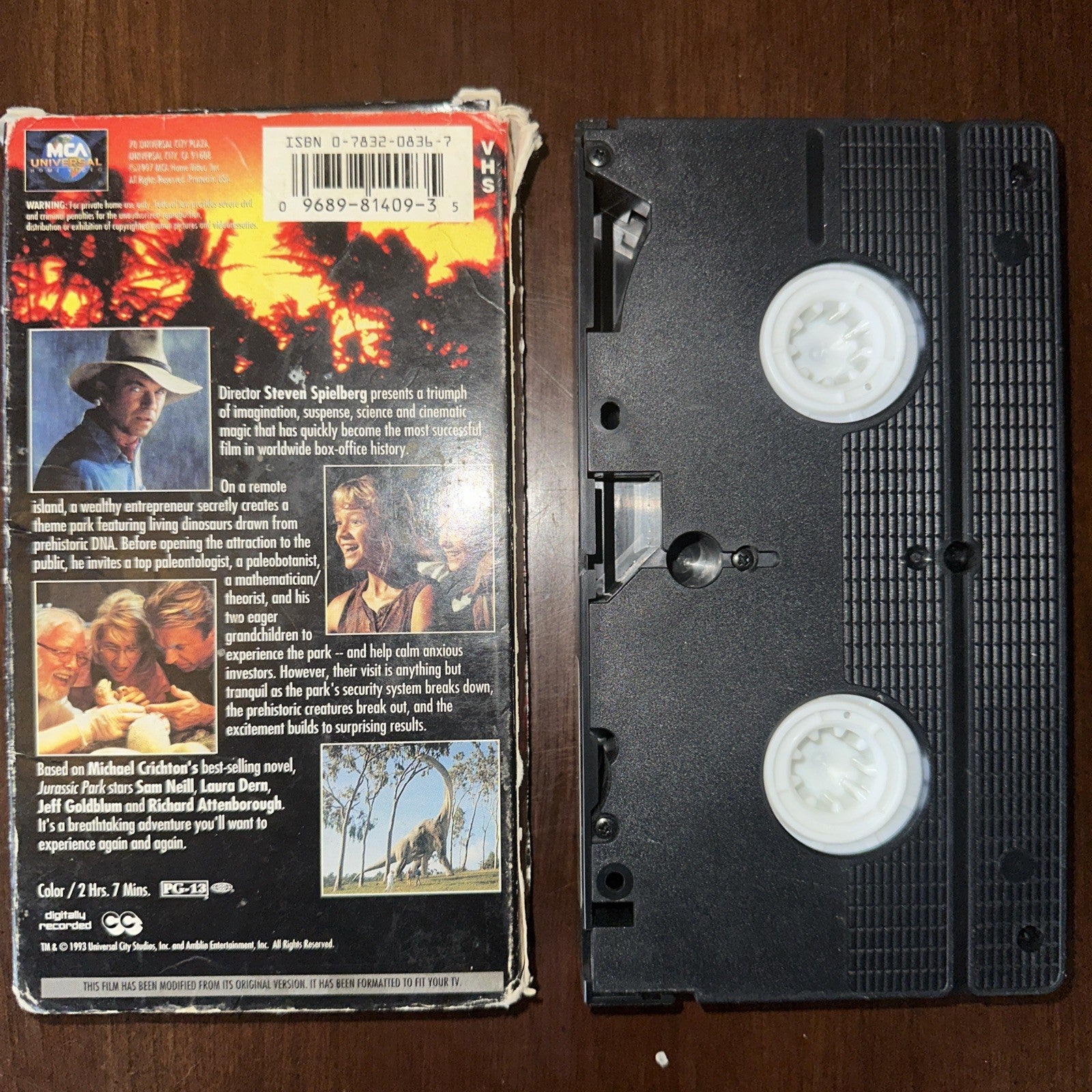 Jurassic Park by Steven Spielberg VHS 1993 Original Cast Of Actors. Adventure