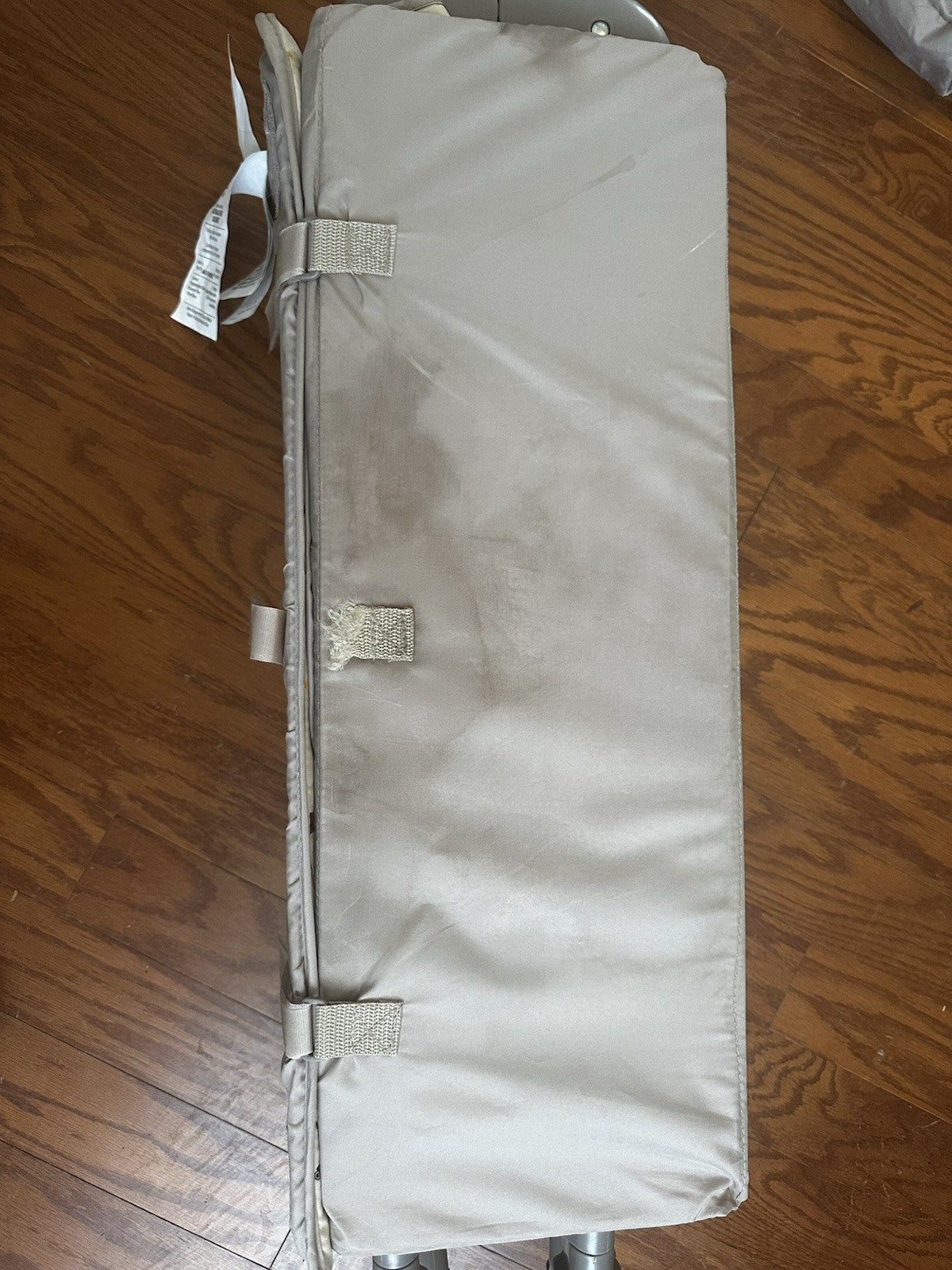 Evenflo Portable BabySuite 300 in the Circus/ABC Pattern
